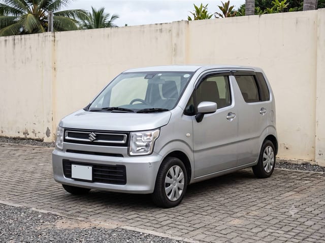 Silver Suzuki Wagon R 2018 kei wagon